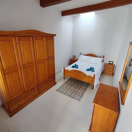 Peaceful Traditional Maltese Townhouse Luqa Eksteriør billede