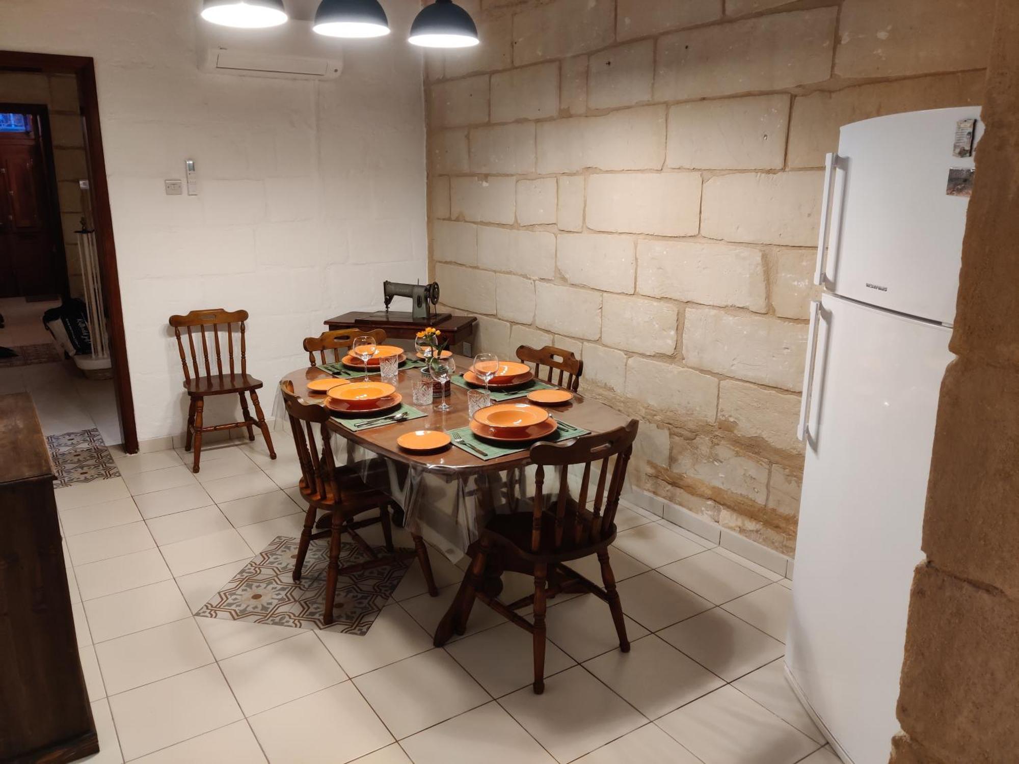 Peaceful Traditional Maltese Townhouse Luqa Eksteriør billede