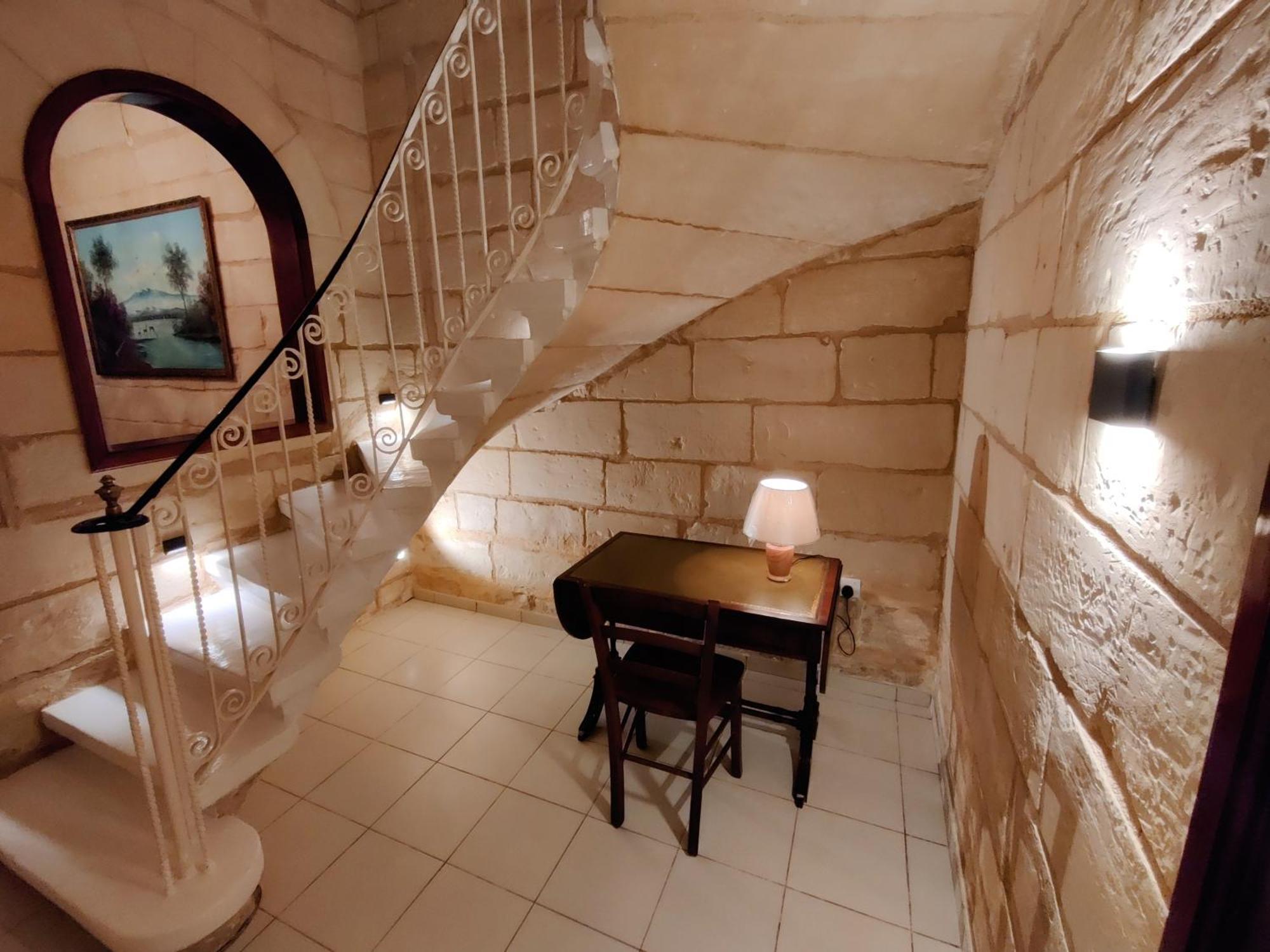 Peaceful Traditional Maltese Townhouse Luqa Eksteriør billede